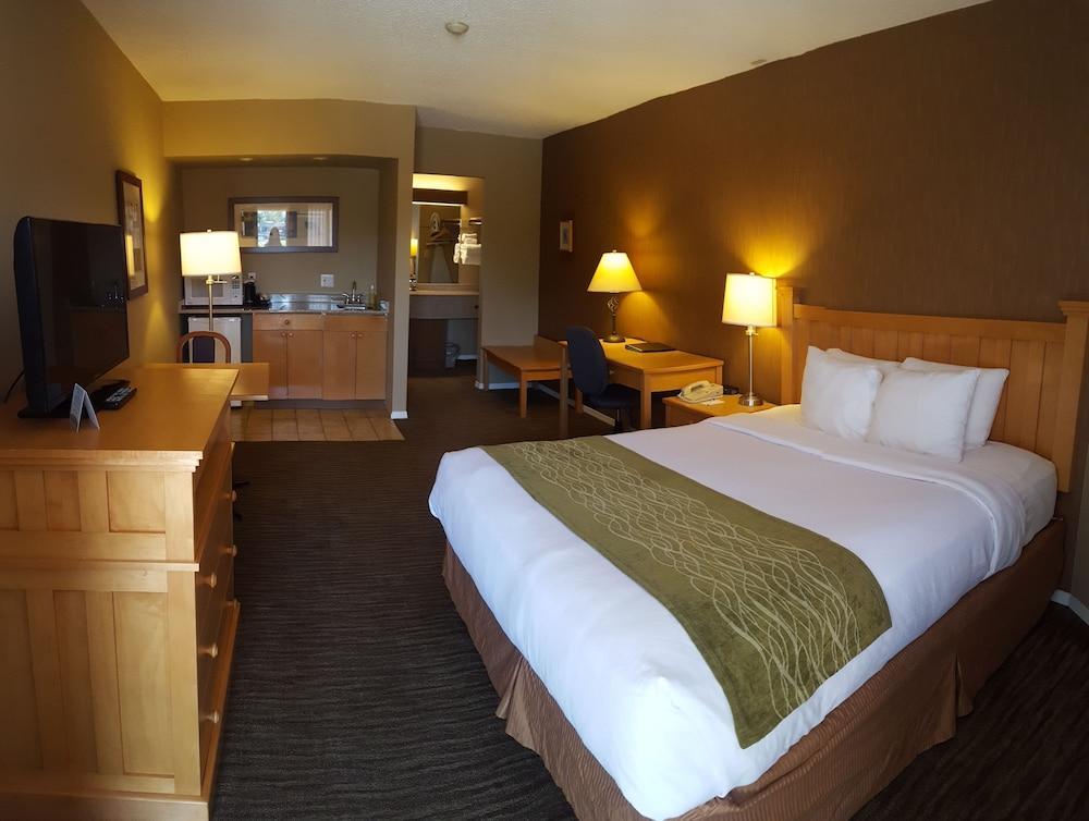 Hotel Econo & West Vancouver