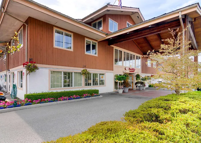 Econo Lodge Inn & Suites