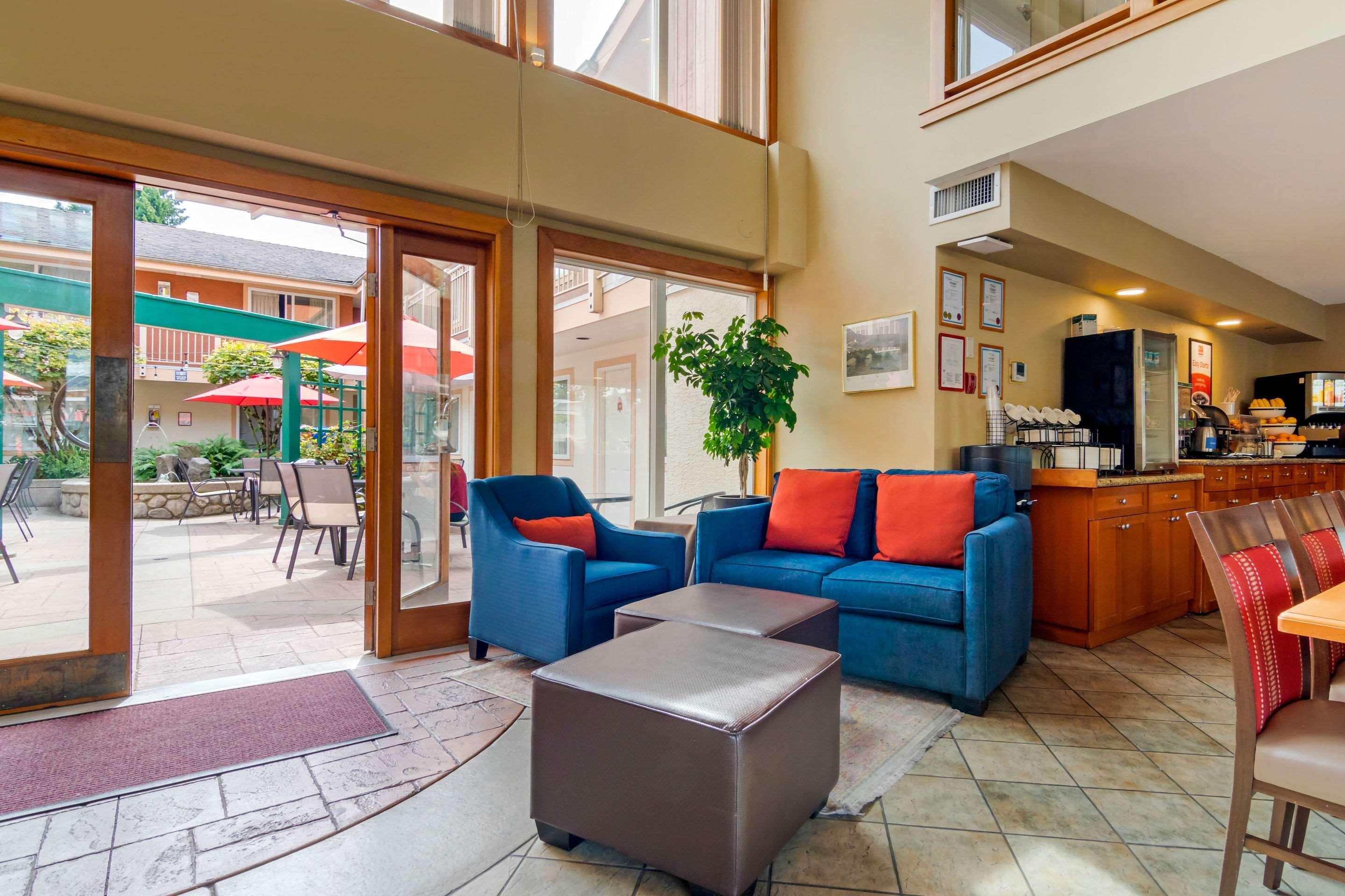 Hotel Econo & North Vancouver